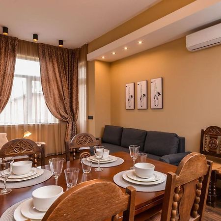 Sofia Dream Apartments - Jazzy Two Bedroom Suite By Flat Mаnager Exterior foto